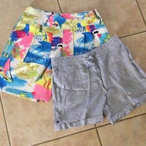 SHORTS WITH POCKETS! Buy One Get One! Both Size L with pockets